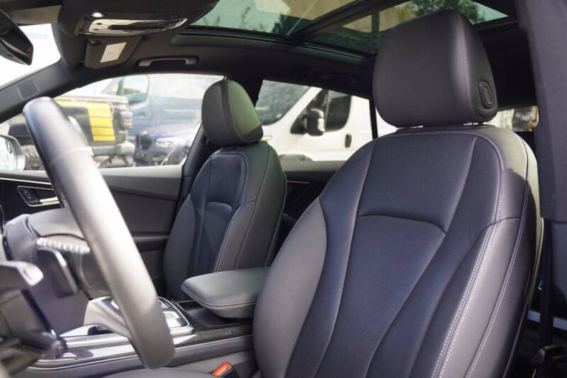 2021 Audi Q8 quattro Premium Plus 55 TFSI