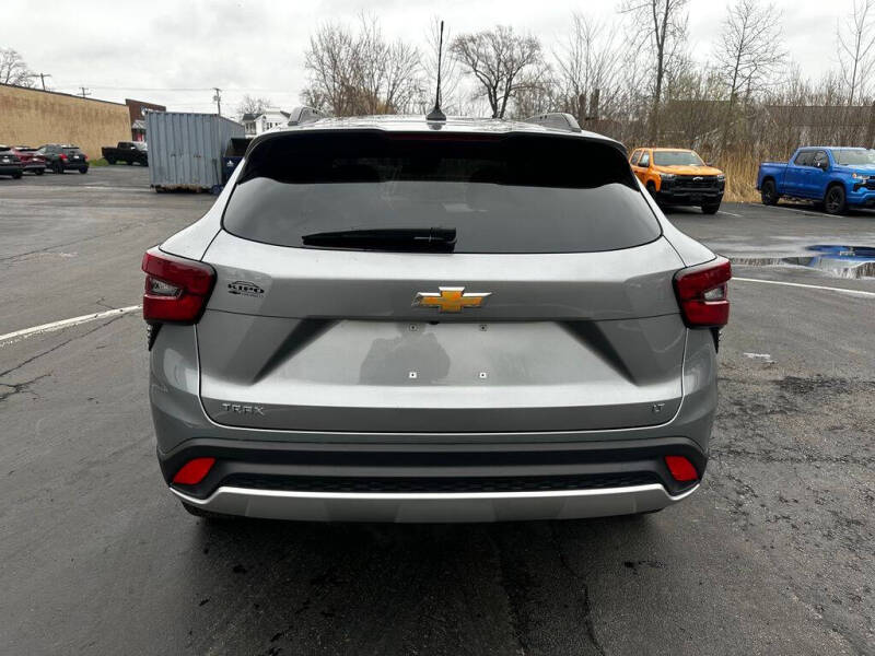 2024 Chevrolet Trax LT