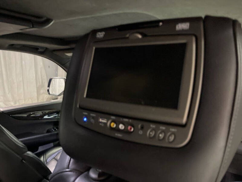 2019 Cadillac Escalade Platinum
