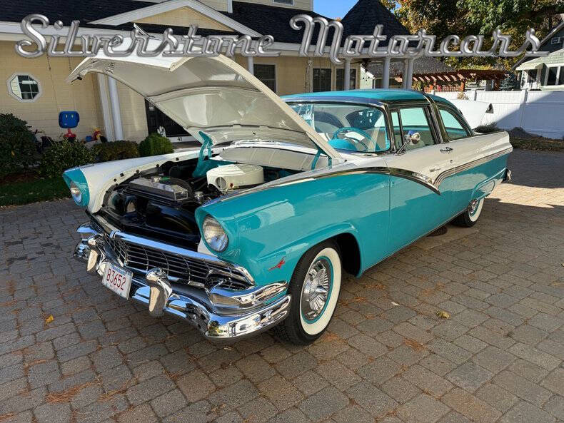 1956 Ford Fairlane