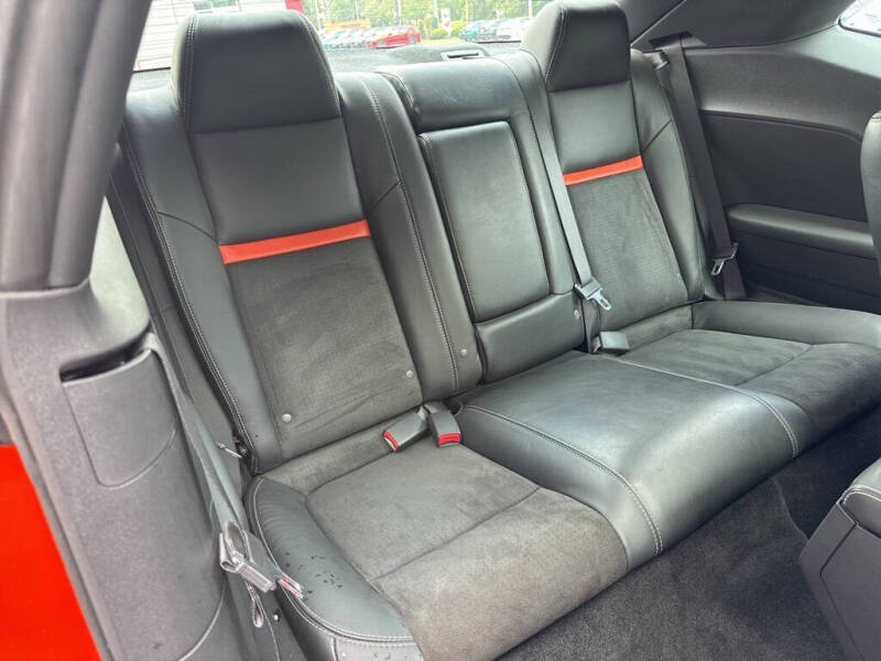 2008 Dodge Challenger SRT8