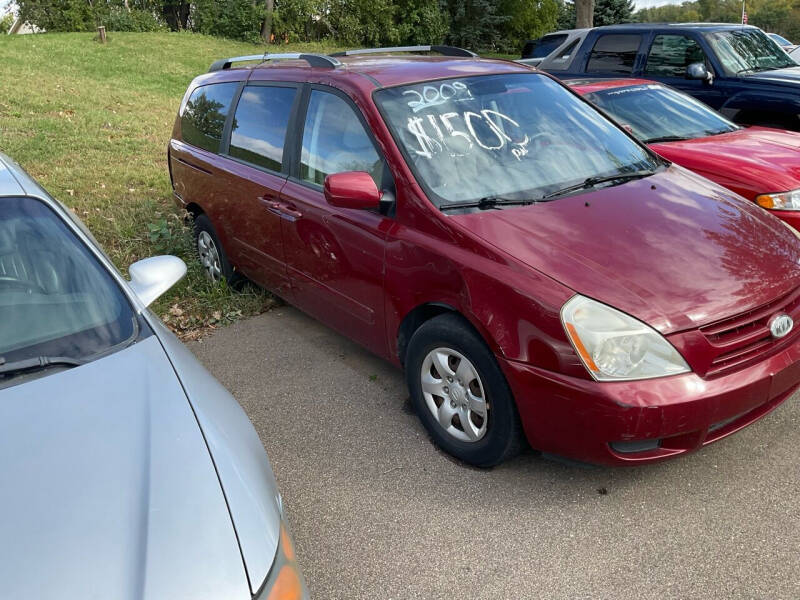 2009 Kia Sedona for sale at Continental Auto Sales in Ramsey MN