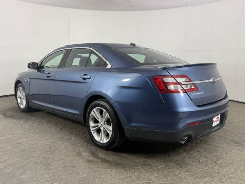 2018 Ford Taurus SEL