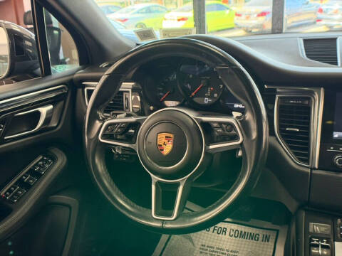 2018 Porsche Macan