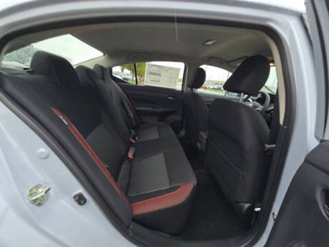 2025 Nissan Versa SR