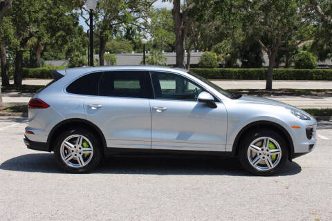 2016 Porsche Cayenne S E-Hybrid