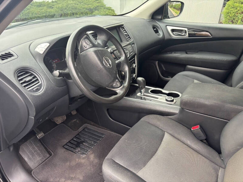 2017 Nissan Pathfinder S