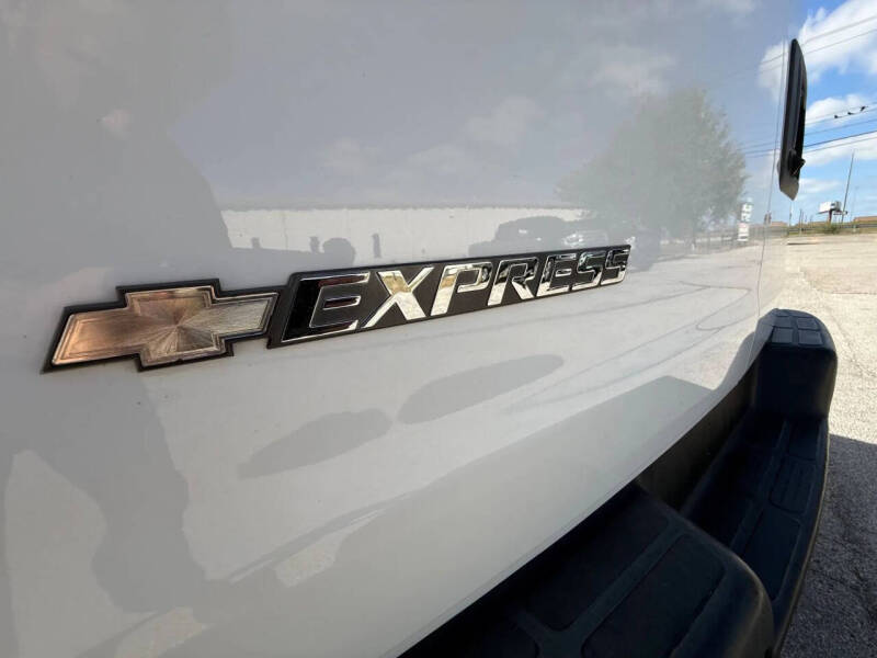 2019 Chevrolet Express 2500