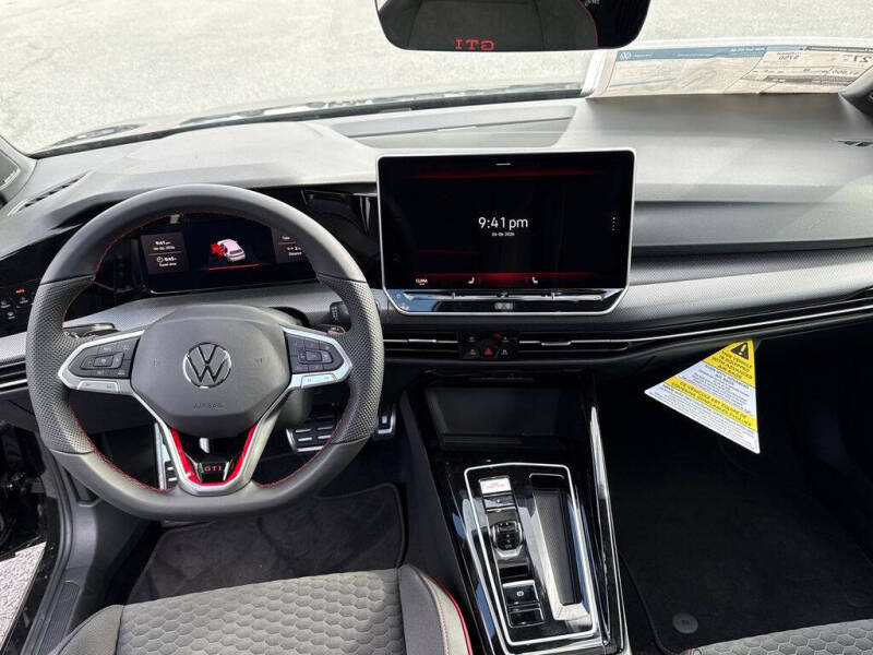 2026 Volkswagen Golf GTI SE
