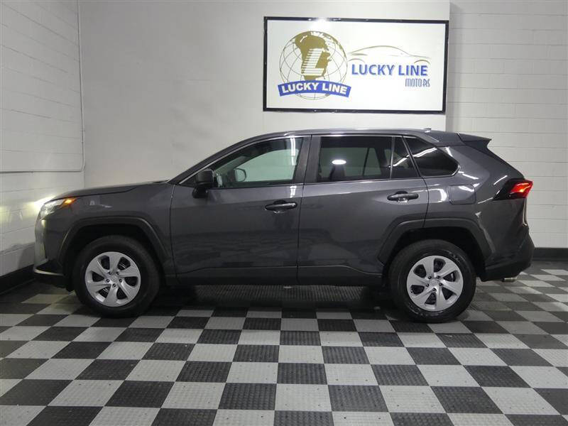 2024 Toyota RAV4 LE
