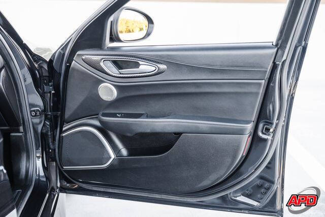 2019 Alfa Romeo Giulia Quadrifoglio