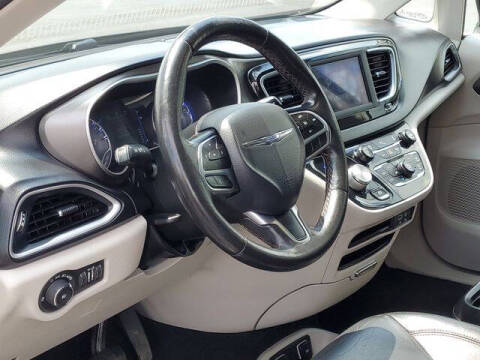 2020 Chrysler Pacifica Touring L