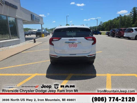 2024 GMC Terrain SLT
