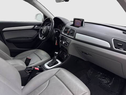 2017 Audi Q3 2.0T Premium