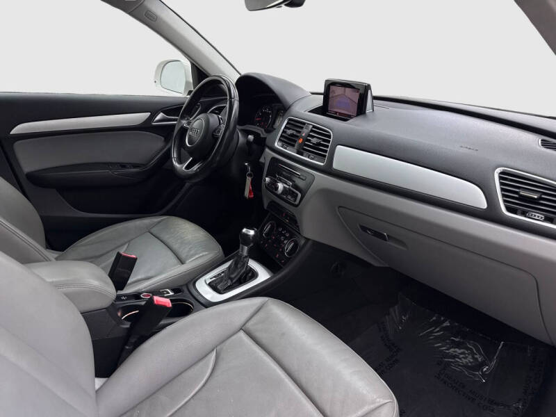 2017 Audi Q3 2.0T Premium