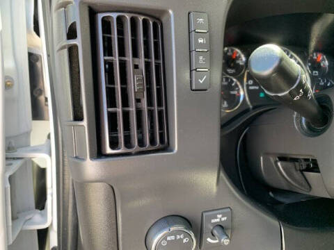 2024 Chevrolet Express 2500