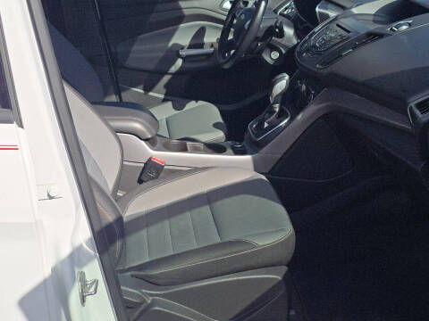 2013 Ford C-MAX Hybrid SE