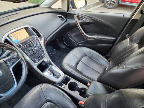 2012 Buick Verano Leather Group