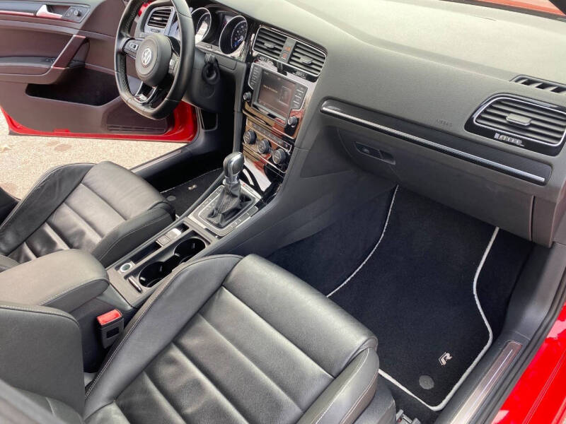 2016 Volkswagen Golf R 4Motion