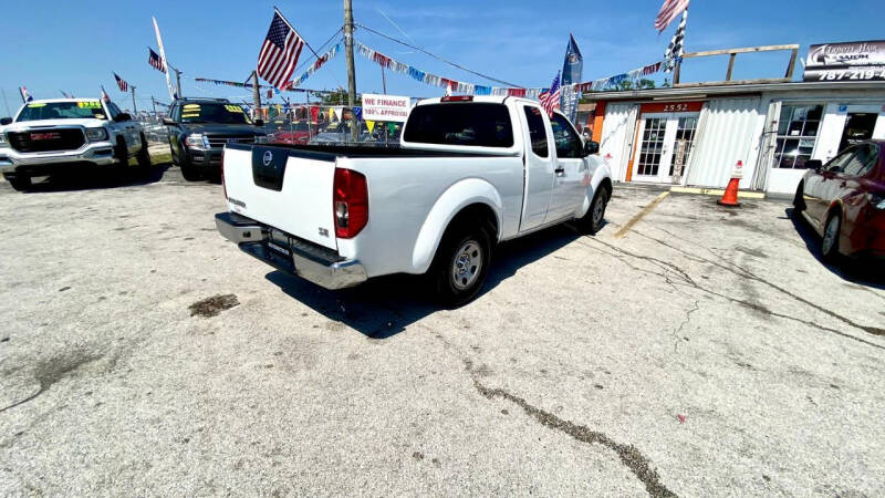 2017 Nissan Frontier SV