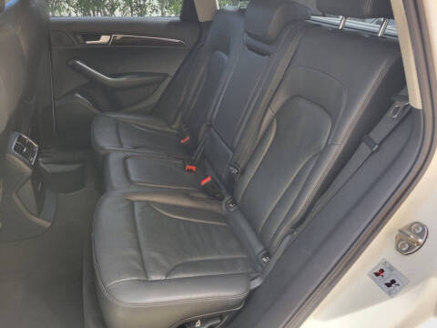 2012 Audi Q5 2.0T quattro Premium