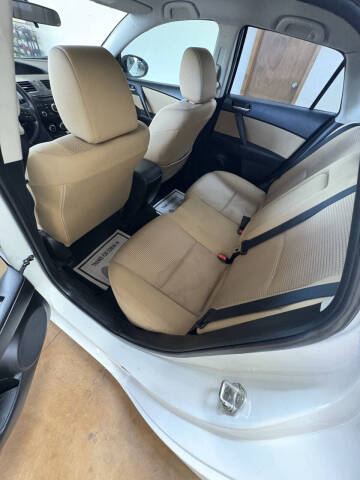 2013 Mazda MAZDA3 i Touring