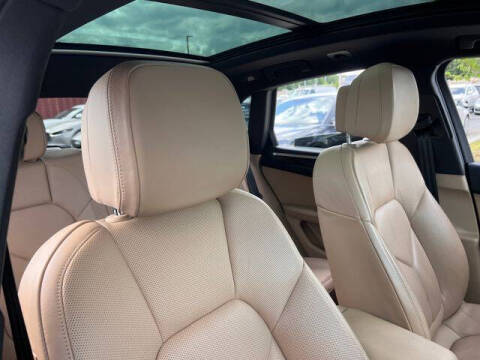 2021 Porsche Macan S