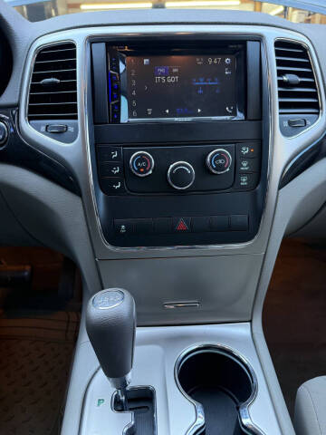 2011 Jeep Grand Cherokee Laredo