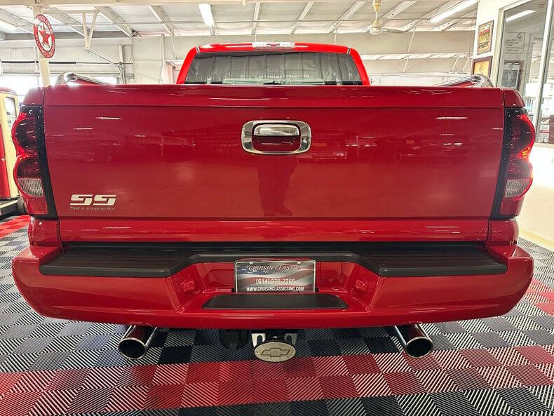 2004 Chevrolet Silverado 1500 SS