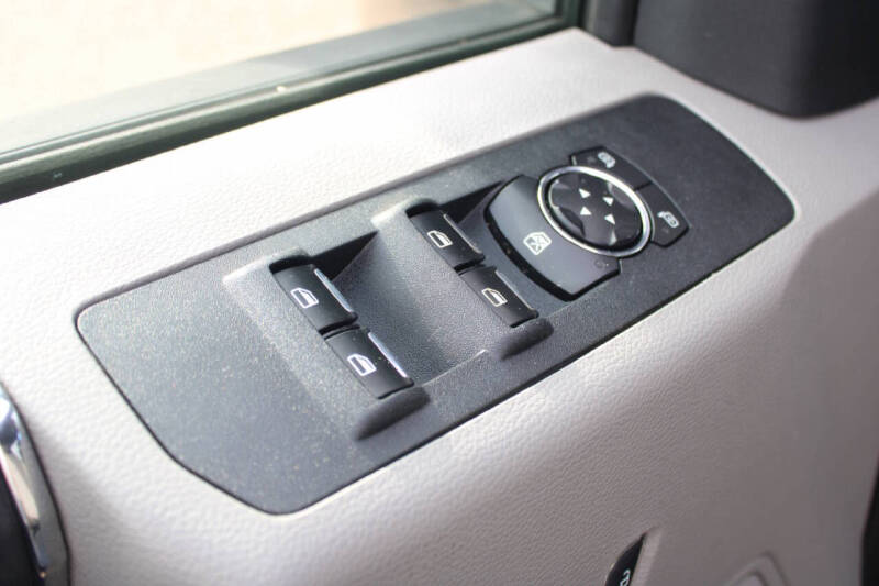 2017 Ford F-350 Super Duty XLT