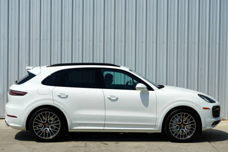 2020 Porsche Cayenne Turbo