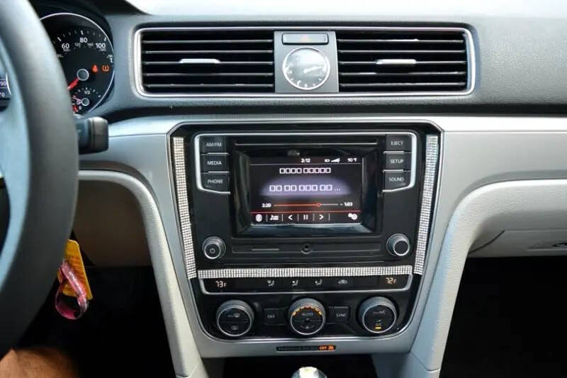 2016 Volkswagen Passat 1.8T S