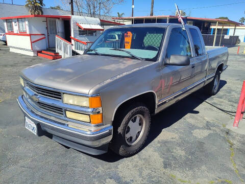 1998 Chevrolet C/K 1500 Series for sale at Alpha 1 Automotive Group in Hemet CA