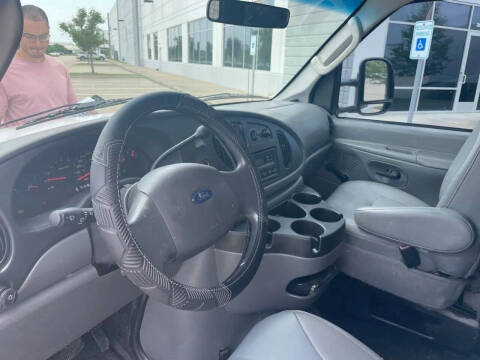 2008 Ford E-Series E-250