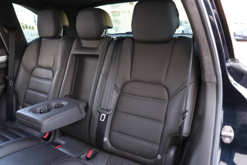 2015 Porsche Cayenne Turbo