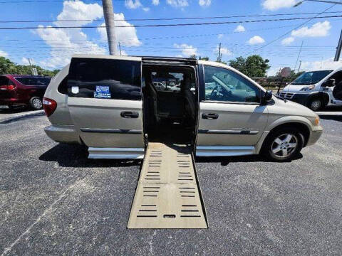 2006 Dodge Grand Caravan SE