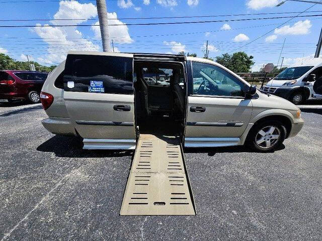 2006 Dodge Grand Caravan SE