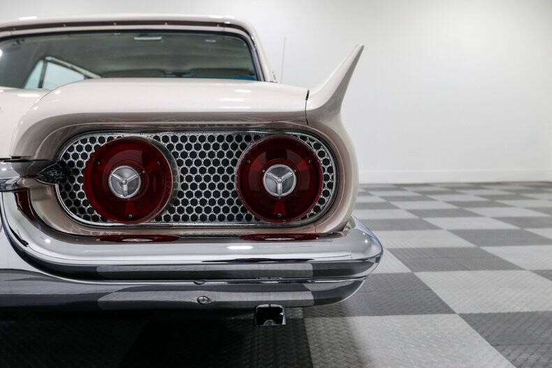 1958 Ford Thunderbird