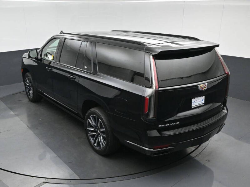 2023 Cadillac Escalade ESV Sport Platinum