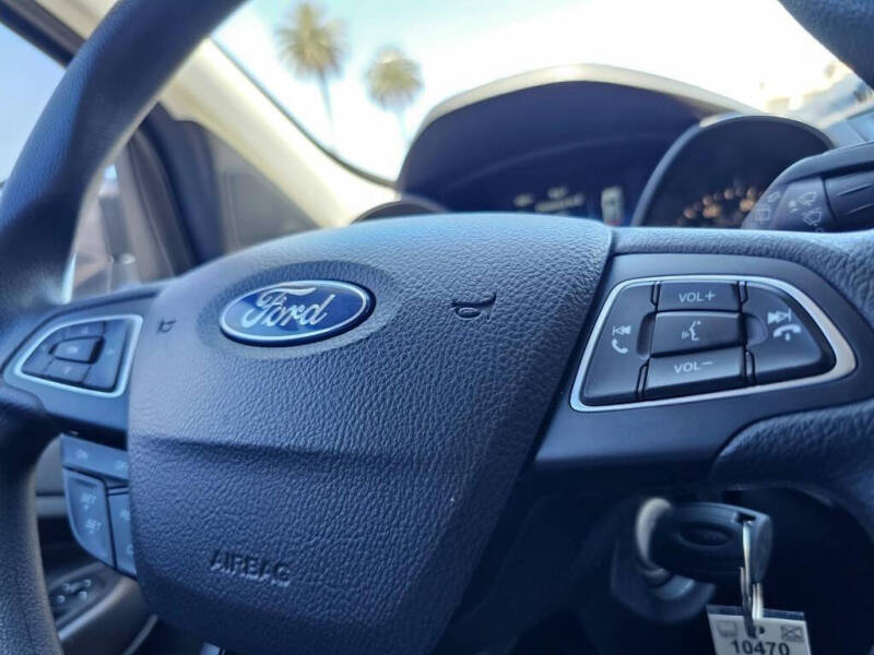 2019 Ford Escape S