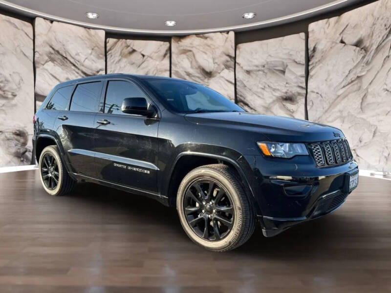 2018 Jeep Grand Cherokee Altitude