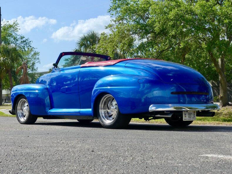 1948 Ford Super Deluxe