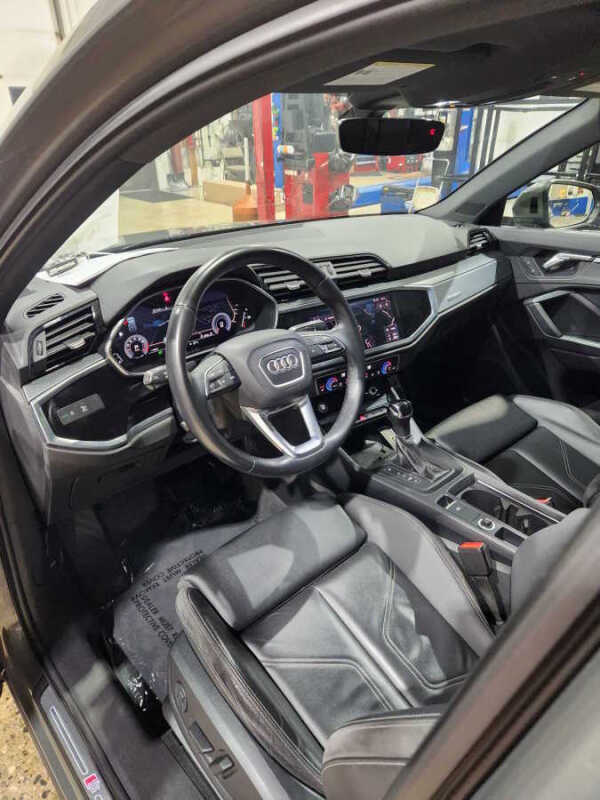 2020 Audi Q3 quattro S line Prem Plus 45 TFSI