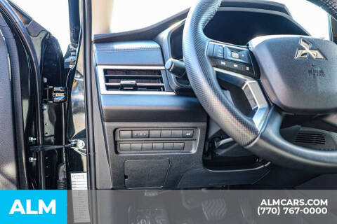 2024 Mitsubishi Outlander SE