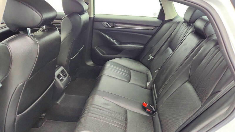 2019 Honda Accord Hybrid Touring