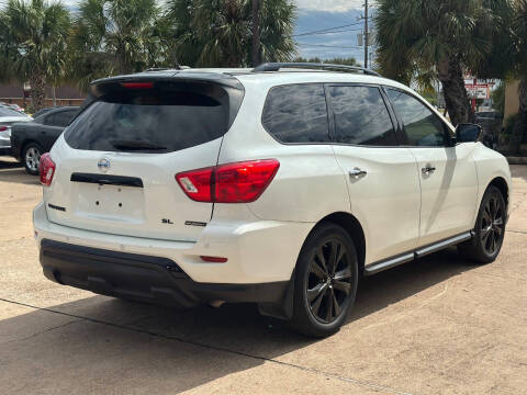 2018 Nissan Pathfinder SL