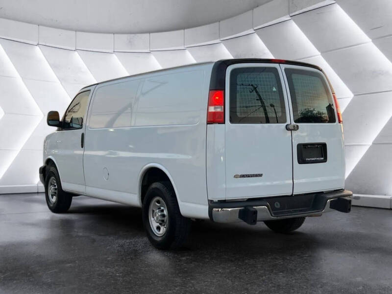 2020 Chevrolet Express 2500