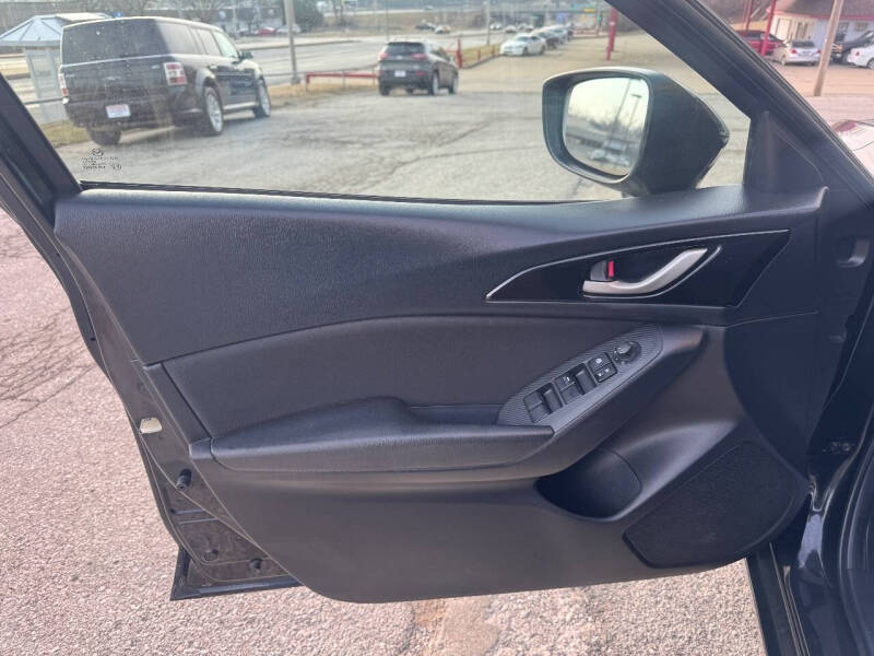 2016 Mazda MAZDA3 i Sport