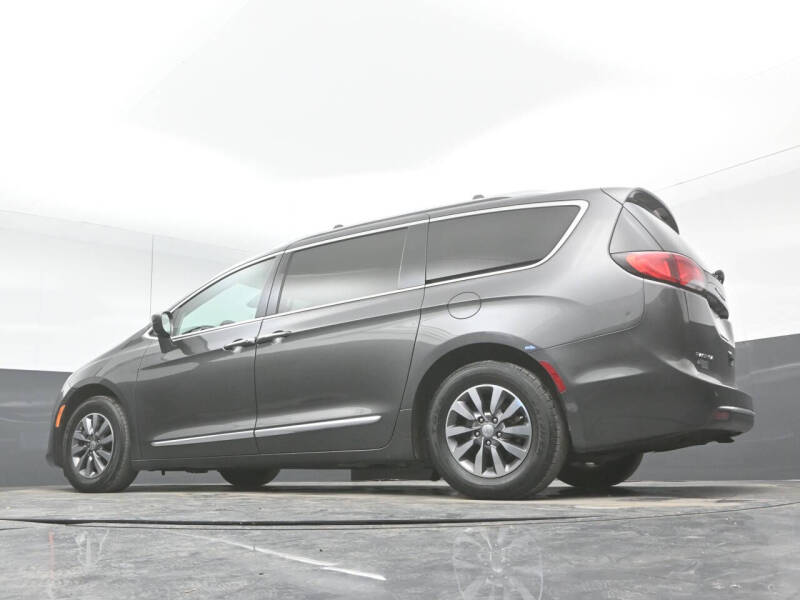 2020 Chrysler Pacifica Touring L Plus