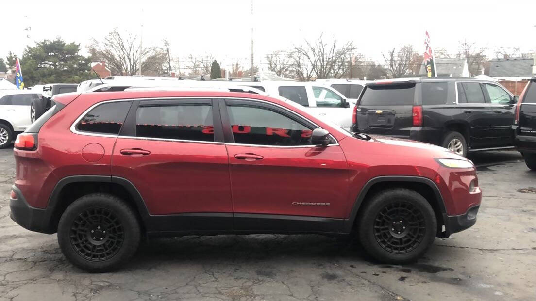 2015 Jeep Cherokee for sale at Kars R Us in Dearborn Heights, MI